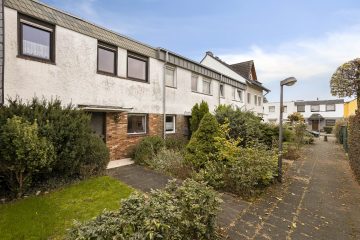 Reihenhaus mit Garage, Stellplatz und Garten in Köln-Heimersdorf!, 50767 Köln, Reihenhaus
